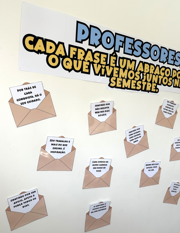 Mural cada frase é um abraço - Imagem 2