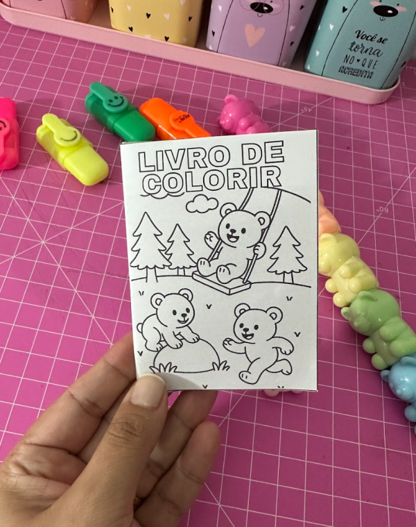 Livrinho para colorir ursinho