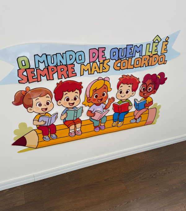 Mural cantinho da leitura - lápis