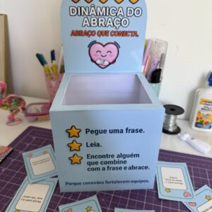 Dinâmica abrace alguém (equipe)